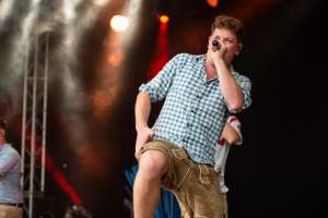 voXXclub, auf der Bühne, voXXclub Konzert, Jodeln, Band, Schupfart Festival 2019, Konzert, Volksmusik, schupfart festival, veranstaltungen heute, partys, festival, events, konzert zürich, dreiländereck, schupfart, konzerte bern, konzert freiburg, veranstaltugen aargau, rheinfelden veranstaltung, konzerte aarau, olten events, solothurn konzert, schupfart festival 2022, konzerte schweiz, livemusik, schlagerparty, schlagerfestivals, kleine festivals schweiz, veranstaltungen in der nähe, sommerfest, country, rock, pop, schlager, konzerte september, festival basel