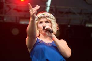 Beatrice Egli, auf der Bühne, Beatrice Egli Konzert, schweizer Schlagersängerin, Schupfart Festival 2019, Konzert, Volksmusik, schupfart festival, veranstaltungen heute, partys, festival, events, konzert zürich, dreiländereck, schupfart, konzerte bern, konzert freiburg, veranstaltugen aargau, rheinfelden veranstaltung, konzerte aarau, olten events, solothurn konzert, schupfart festival 2022, konzerte schweiz, livemusik, schlagerparty, schlagerfestivals, kleine festivals schweiz, veranstaltungen in der nähe, sommerfest, country, rock, pop, schlager, konzerte september, festival basel