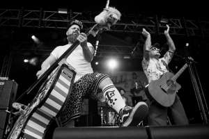 Rebel Tell, auf der Bühne, Rebel Tell Konzert, Rock n Roll, Volksmusik, Band, Schupfart Festival 2019, Konzert, Volksmusik, schupfart festival, veranstaltungen heute, partys, festival, events, konzert zürich, dreiländereck, schupfart, konzerte bern, konzert freiburg, veranstaltugen aargau, rheinfelden veranstaltung, konzerte aarau, olten events, solothurn konzert, schupfart festival 2022, konzerte schweiz, livemusik, schlagerparty, schlagerfestivals, kleine festivals schweiz, veranstaltungen in der nähe, sommerfest, country, rock, pop, schlager, konzerte september, festival basel