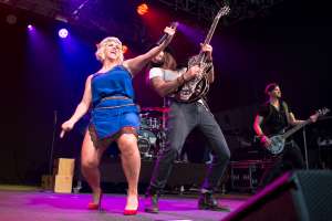 Beatrice Egli, auf der Bühne, Beatrice Egli Konzert, schweizer Schlagersängerin, Schupfart Festival 2019, Konzert, Volksmusik, schupfart festival, veranstaltungen heute, partys, festival, events, konzert zürich, dreiländereck, schupfart, konzerte bern, konzert freiburg, veranstaltugen aargau, rheinfelden veranstaltung, konzerte aarau, olten events, solothurn konzert, schupfart festival 2022, konzerte schweiz, livemusik, schlagerparty, schlagerfestivals, kleine festivals schweiz, veranstaltungen in der nähe, sommerfest, country, rock, pop, schlager, konzerte september, festival basel