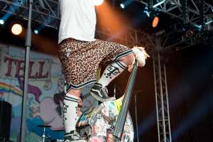 Rebel Tell, auf der Bühne, Rebel Tell Konzert, Rock n Roll, Volksmusik, Band, Schupfart Festival 2019, Konzert, Volksmusik, schupfart festival, veranstaltungen heute, partys, festival, events, konzert zürich, dreiländereck, schupfart, konzerte bern, konzert freiburg, veranstaltugen aargau, rheinfelden veranstaltung, konzerte aarau, olten events, solothurn konzert, schupfart festival 2022, konzerte schweiz, livemusik, schlagerparty, schlagerfestivals, kleine festivals schweiz, veranstaltungen in der nähe, sommerfest, country, rock, pop, schlager, konzerte september, festival basel