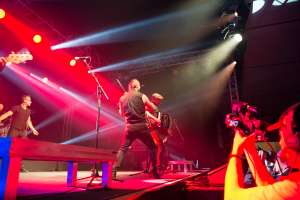 Fiddler’s Green , auf der Bühne, Fiddler’s Green Konzert, Fiddlers Green Concert, Band, Schupfart Festival 2019, Konzert, Folk-Rock, Logo suxesiv, Suxesiv AG, suxesiv rheinfelnden, rheinfelden, suxesiv, sponsor, schupfart festival, veranstaltungen heute, partys, festival, events, konzert zürich, dreiländereck, schupfart, konzerte bern, konzert freiburg, veranstaltugen aargau, rheinfelden veranstaltung, konzerte aarau, olten events, solothurn konzert, schupfart festival 2022, konzerte schweiz, livemusik, schlagerparty, schlagerfestivals, kleine festivals schweiz, veranstaltungen in der nähe, sommerfest, country, rock, pop, schlager, konzerte september, festival basel