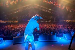 Florian Ast, auf der Bühne, Florian Ast Konzert, Schupfart Festival 2019, Konzert, Fok, DJ Ötzi, Mickie Krause, Schlager-Hits, schupfart festival, veranstaltungen heute, partys, festival, events, konzert zürich, dreiländereck, schupfart, konzerte bern, konzert freiburg, veranstaltugen aargau, rheinfelden veranstaltung, konzerte aarau, olten events, solothurn konzert, schupfart festival 2022, konzerte schweiz, livemusik, schlagerparty, schlagerfestivals, kleine festivals schweiz, veranstaltungen in der nähe, sommerfest, country, rock, pop, schlager, konzerte september, festival basel