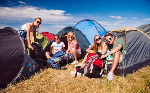 Du möchtest mehr über Camping- und Tagesbesuche beim Festival wissen? Das Schupfart Festival verrät Dir alles rund um die Thematik in diesem Blogpost! Du möchtest mehr über Camping- und Tagesbesuche beim Festival wissen? Das Schupfart Festival verrät Dir alles rund um die Thematik in diesem Blogpost!